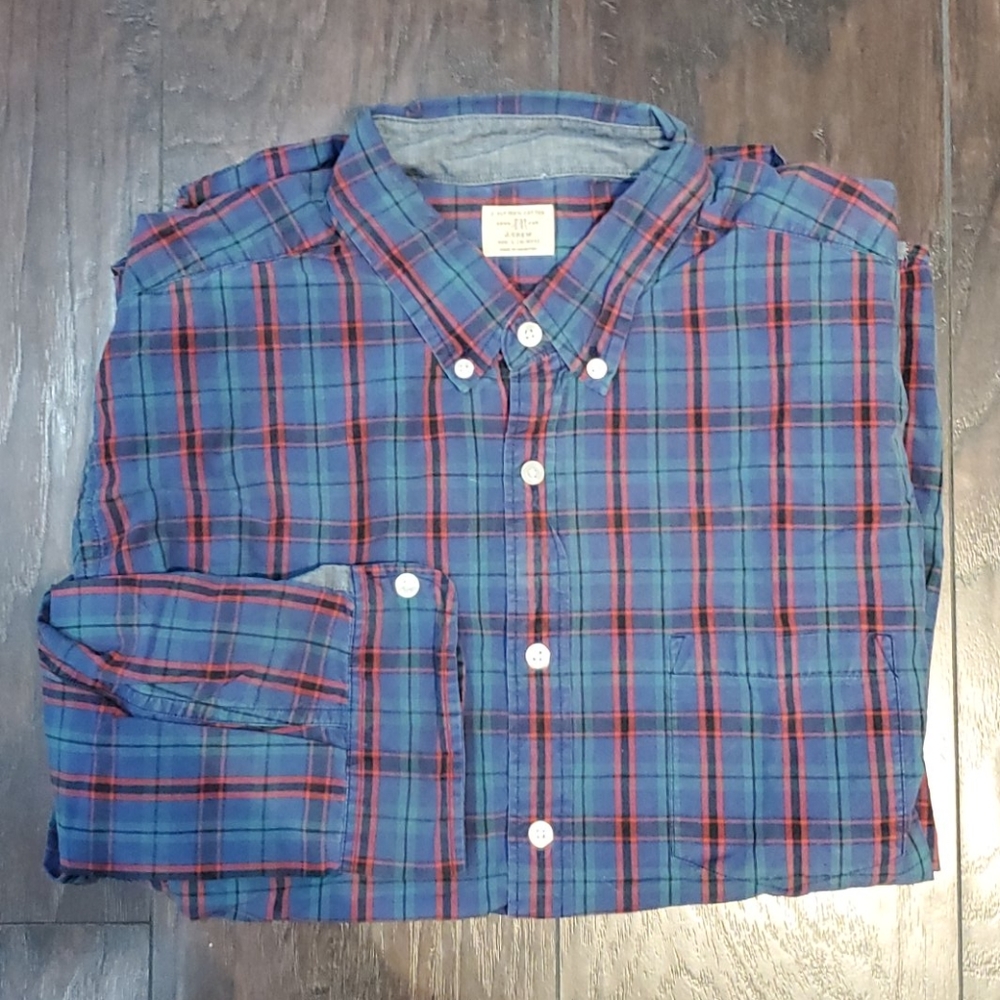 J Crew Large button down casual  plaid shirt #81